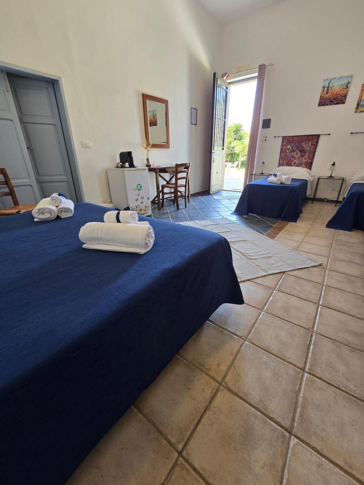 B&B Casa Cavarra Portopalo Di Capo Passero Екстериор снимка