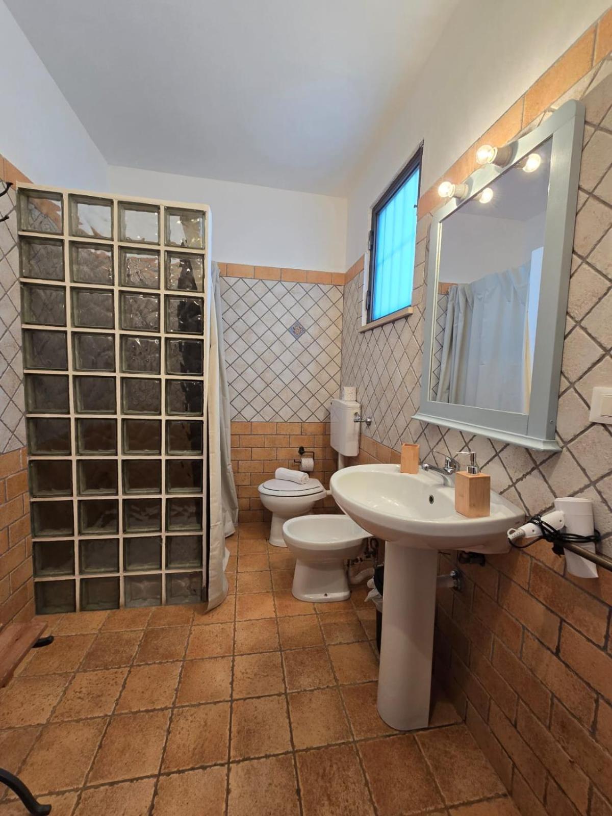 B&B Casa Cavarra Portopalo Di Capo Passero Екстериор снимка