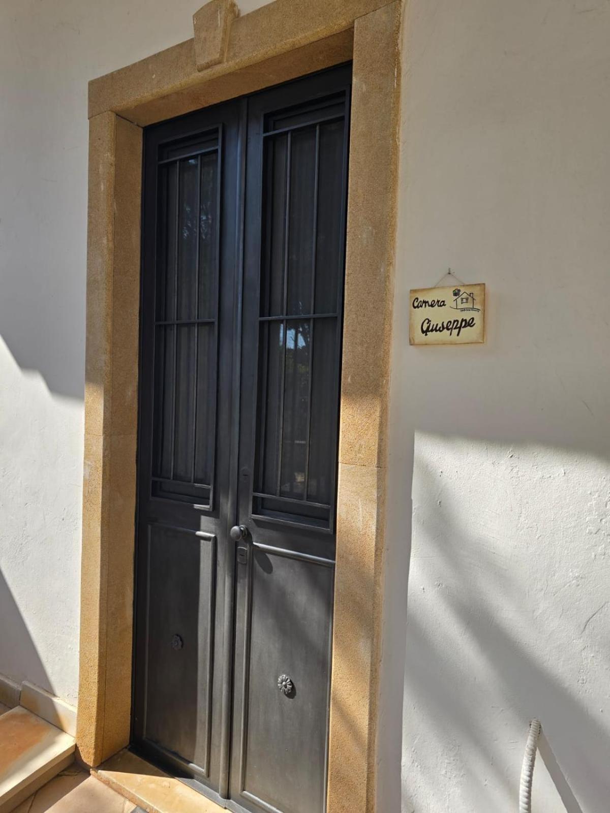 B&B Casa Cavarra Portopalo Di Capo Passero Екстериор снимка
