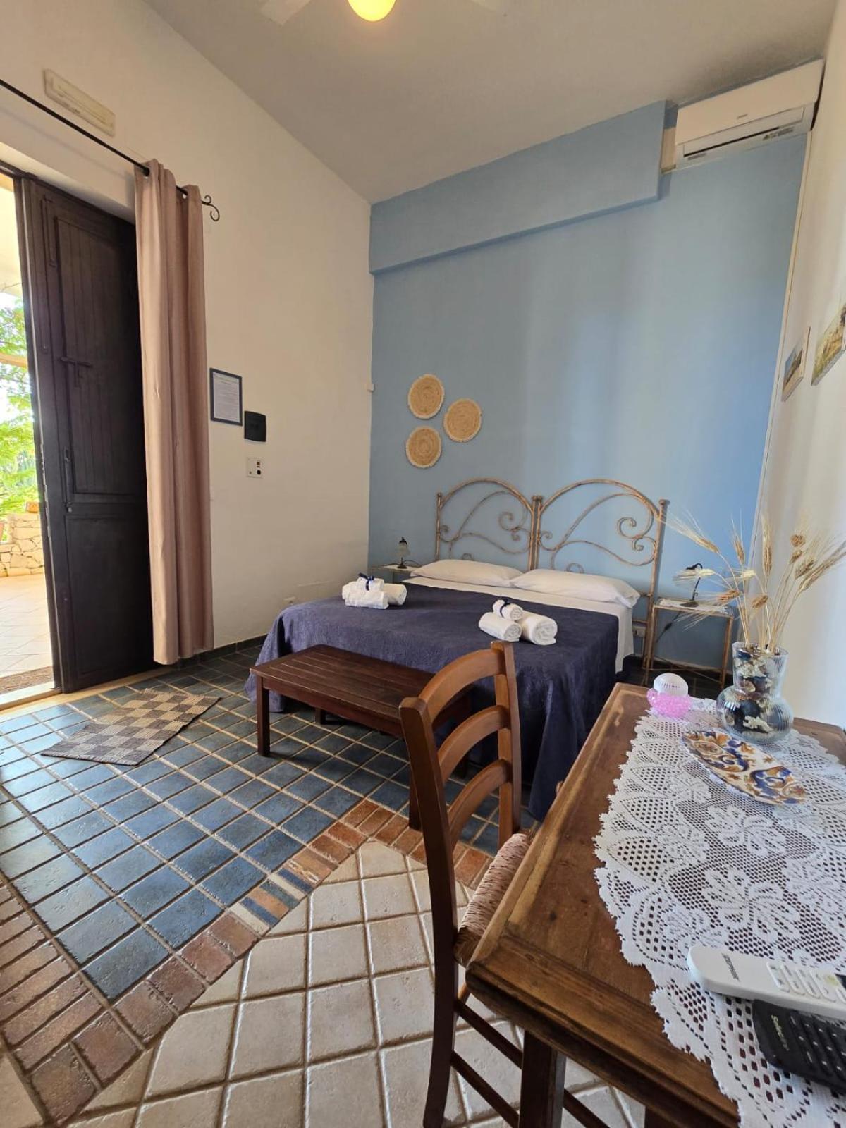 B&B Casa Cavarra Portopalo Di Capo Passero Екстериор снимка